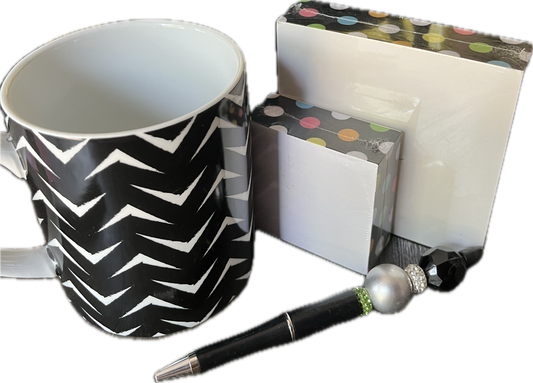 Black & white fun mug set